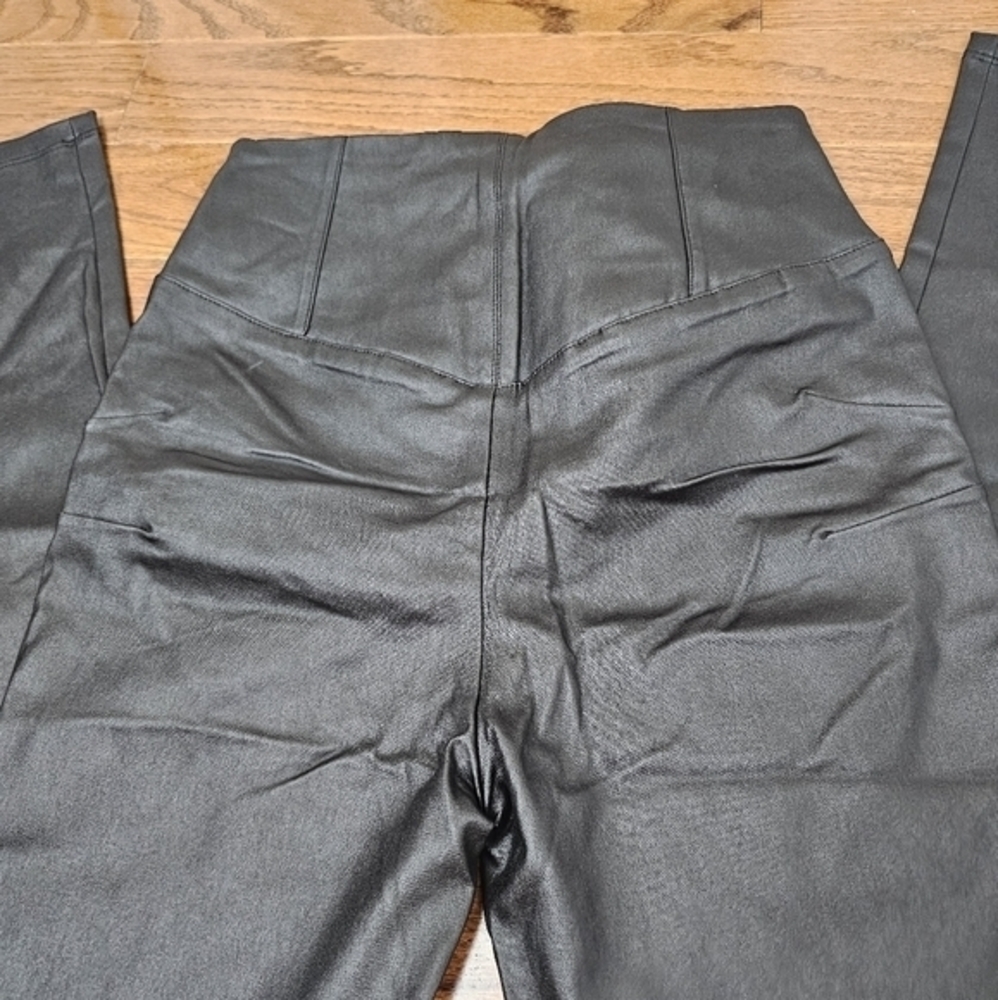 NWT Windsor M Black Faux Leather Corset Style Hugging Leggings Emo Grunge Sexy - Picture 8 of 11